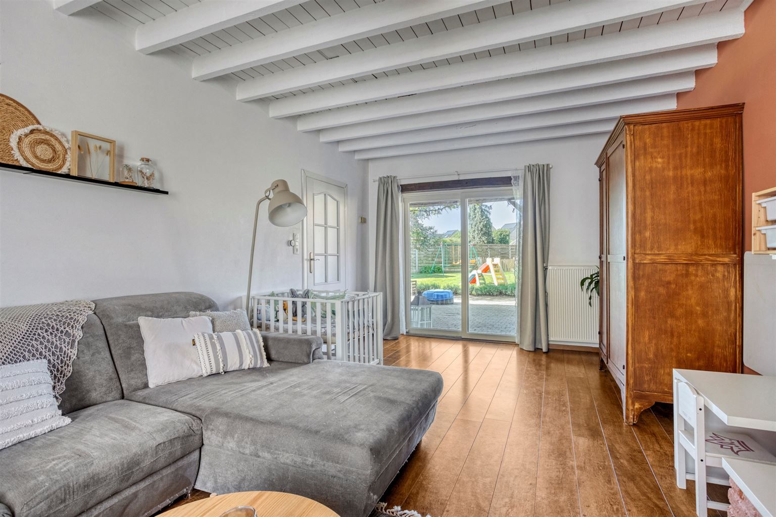 Prachtige, gerenoveerde hoevewoning op 4a9ca, voorzien van 4 slaapkamers, inpandige garage en omheinde tuin op een toplocatie in Kessenich. foto 6