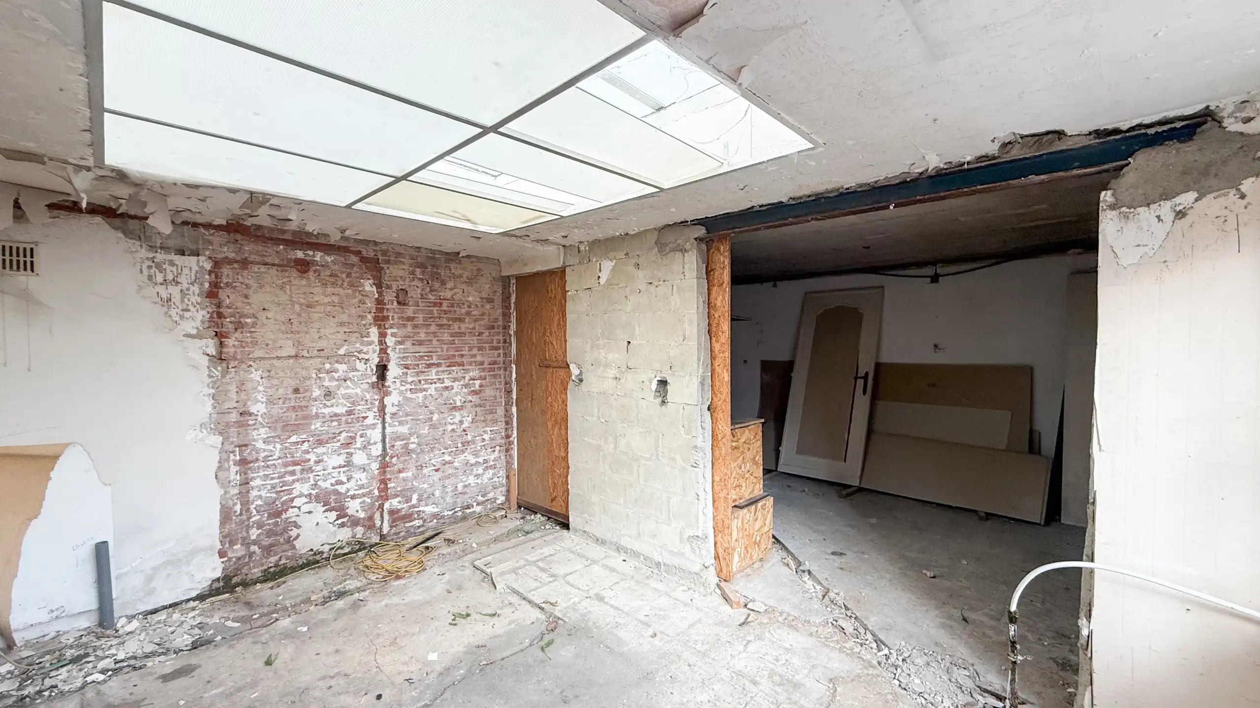 Open bebouwing met 4 slaapkamers op toplocatie! foto 22