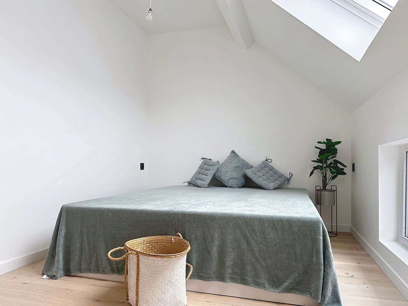 Stijlvol gerenoveerde arbeiderswoning met moderne allure foto 19