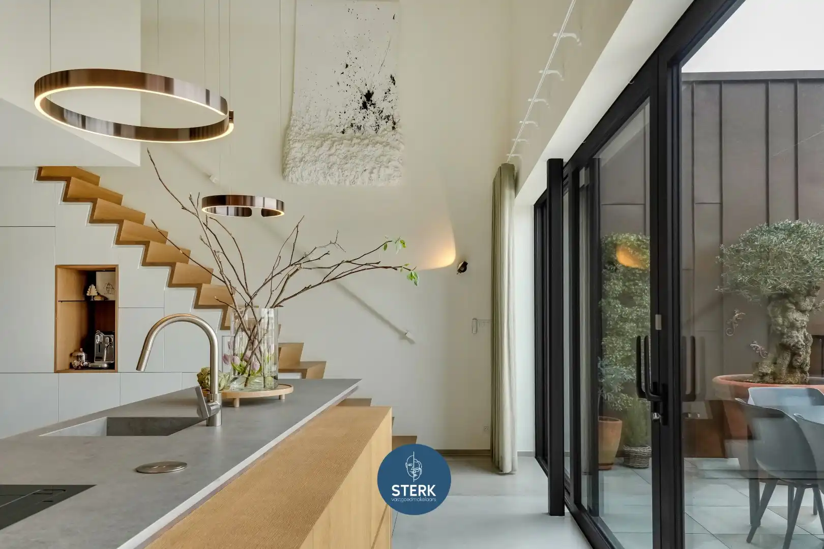 EXCLUSIEF PENTHOUSE OP EEN TOPLOCATIE TE EISDEN-MAASMECHELEN !  foto 10