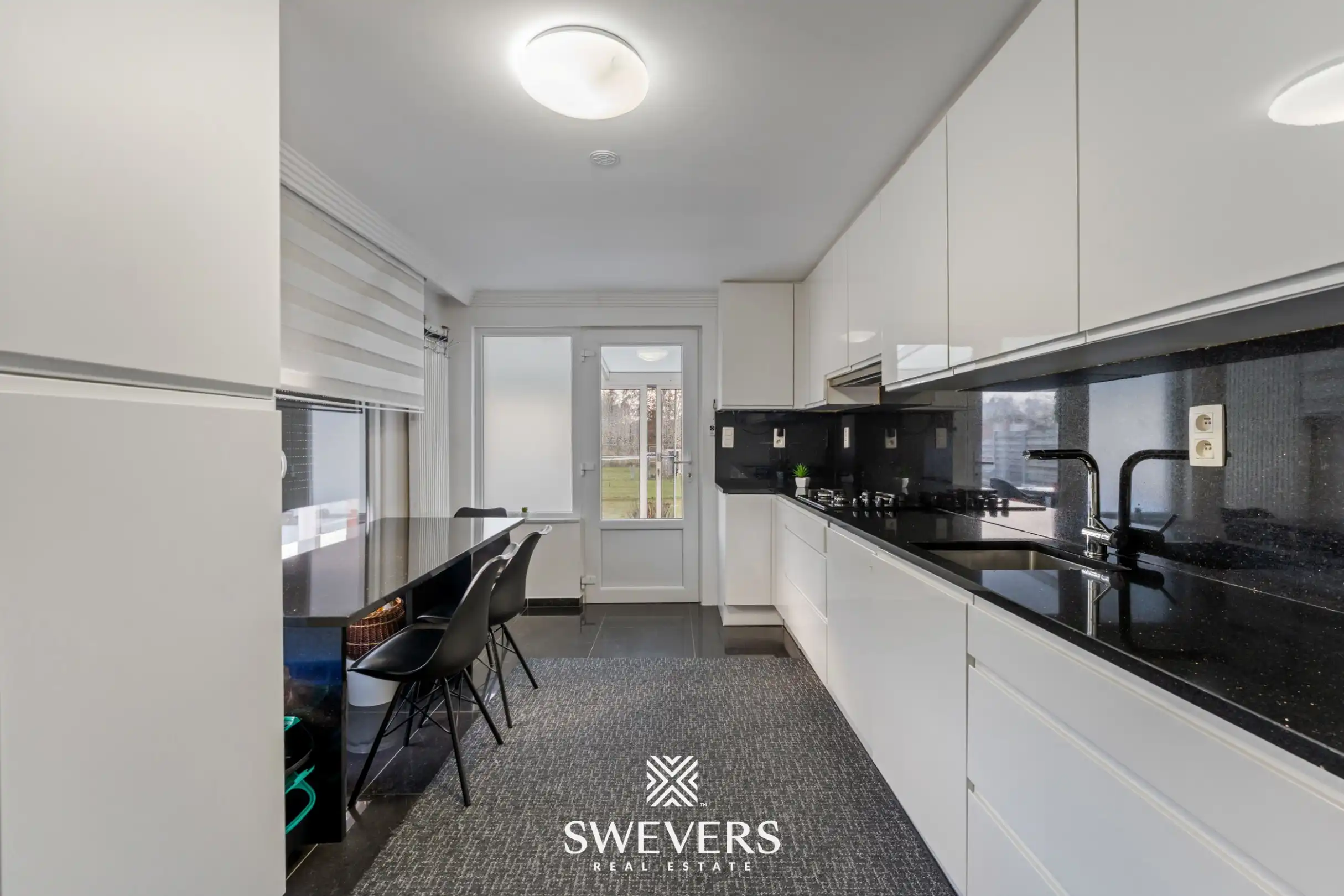 Instapklare gezinswoning met 4 slaapkamers op 12 are 63 ca in Beverlo foto 9