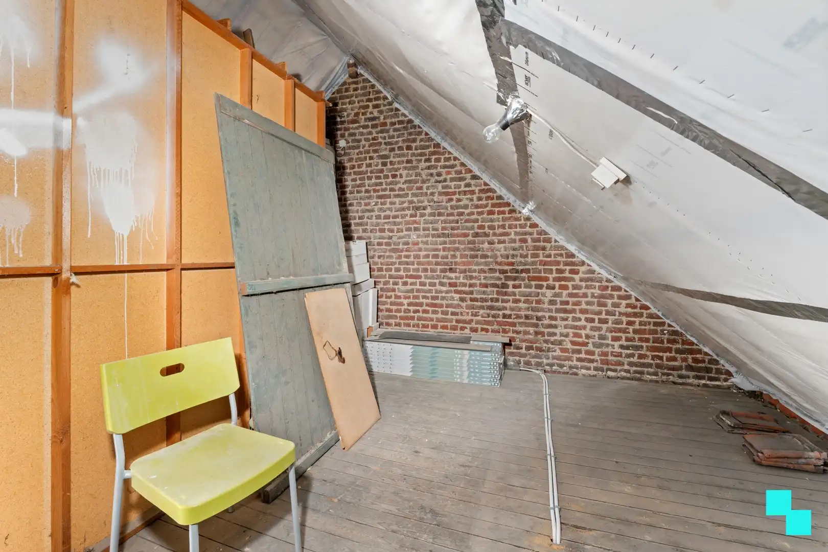 Woning met diepe zuidgerichte tuin (+ optionele garagebox) - centrum Roeselare foto 16