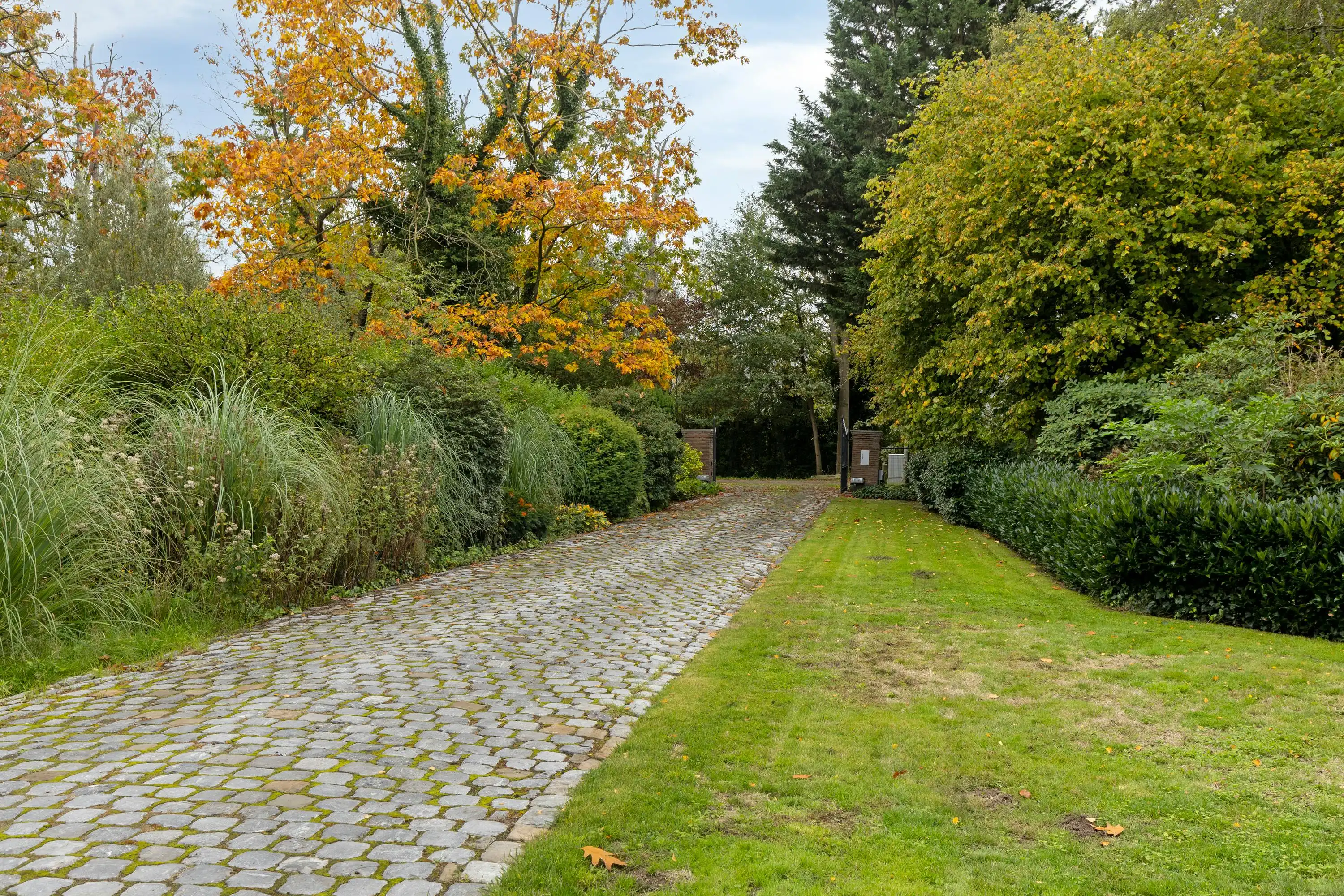 Royale villa met privatief bos en enorm potentieel in Aalter foto 15
