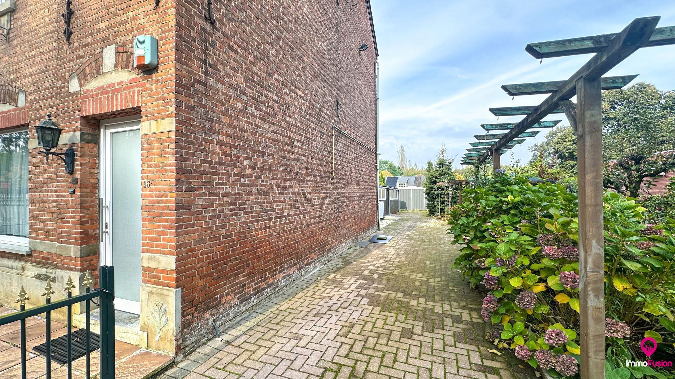Haflopen bebouwing gelegen in een eenrichtingsstraat!  foto 25