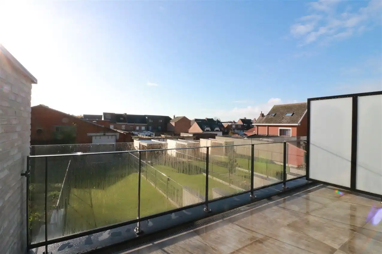 duplex met 2 grote slpk., zuidgericht terras, 2 parkings nabij centrum  foto 16