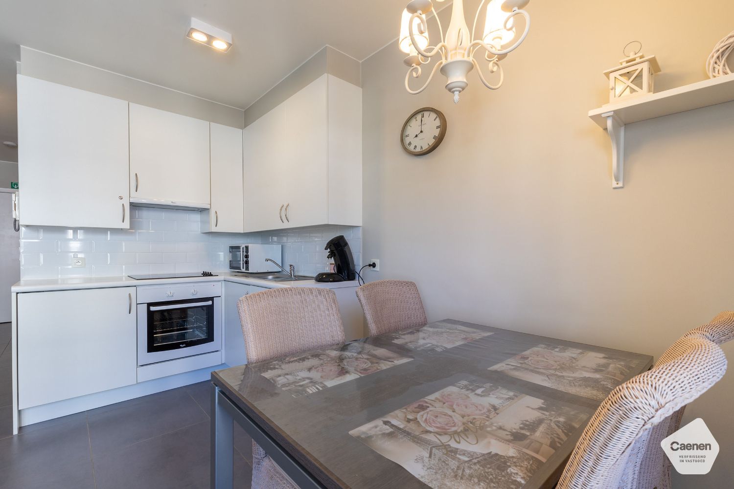 Instapklaar appartement met 1 slaapkamer + slaaphoek te Nieuwpoort foto 3