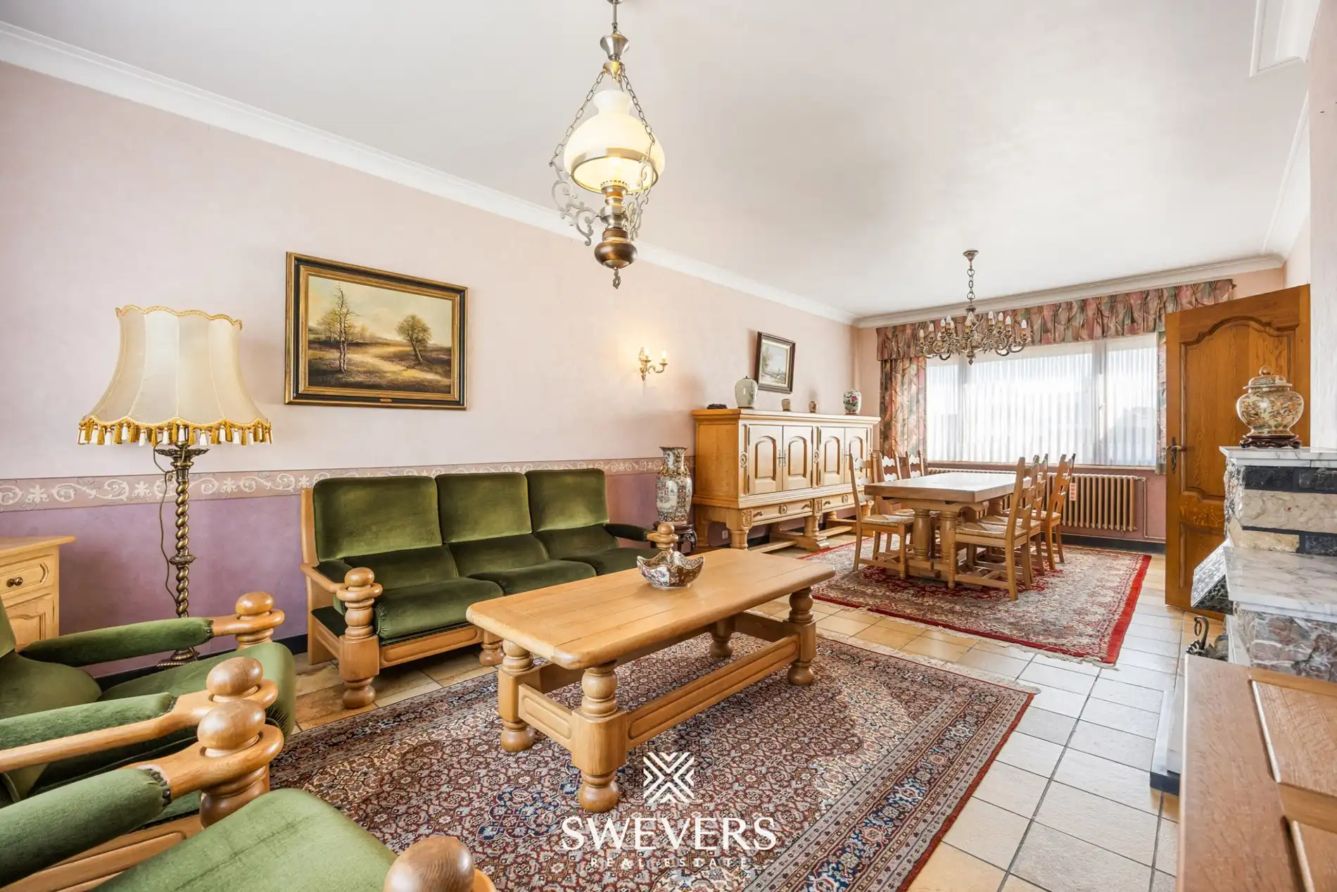 Op te frissen gezinswoning met 4 slaapkamers en veel potentieel foto 9