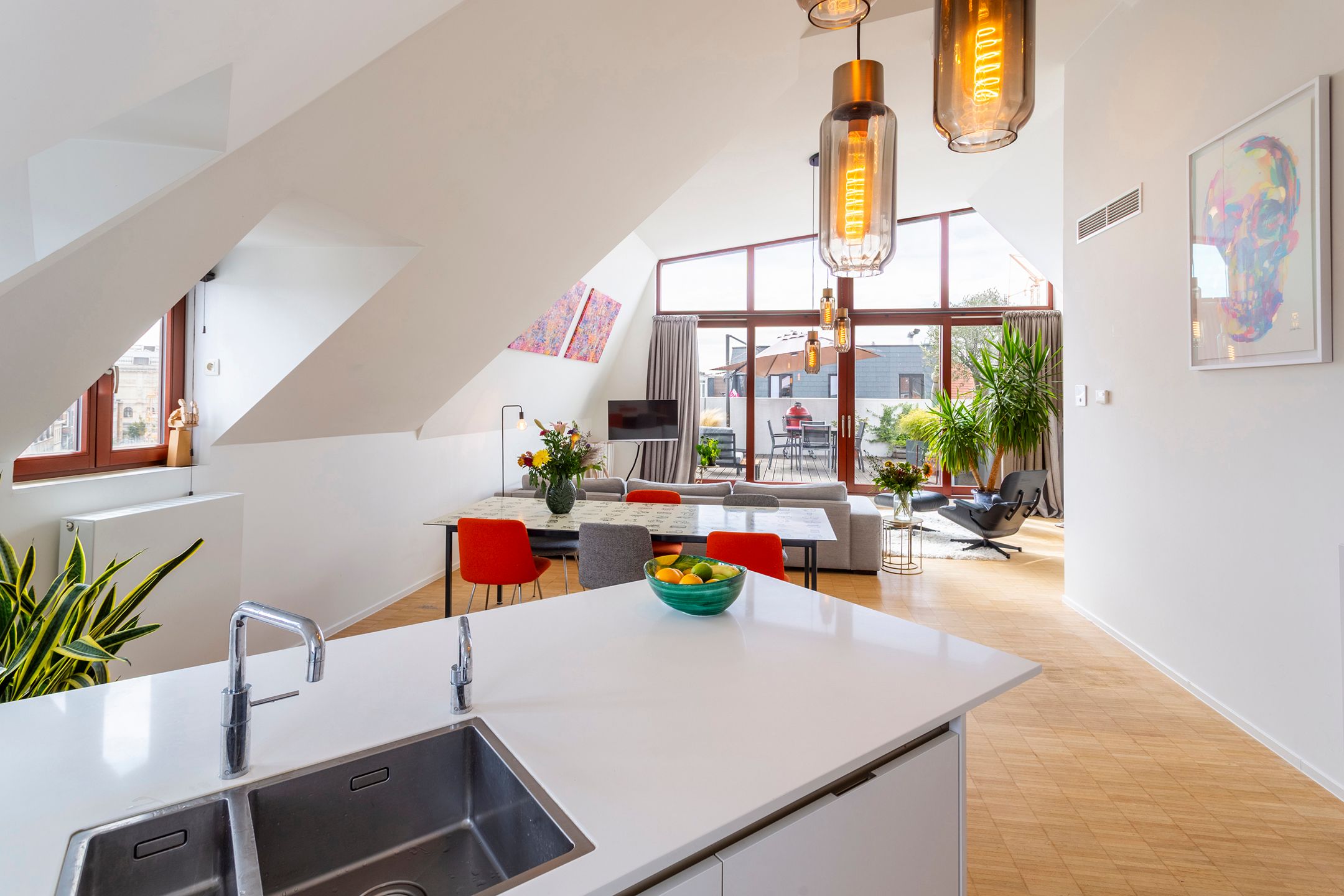 penthouse met riant dakterras aan de Marnixplaats foto 11