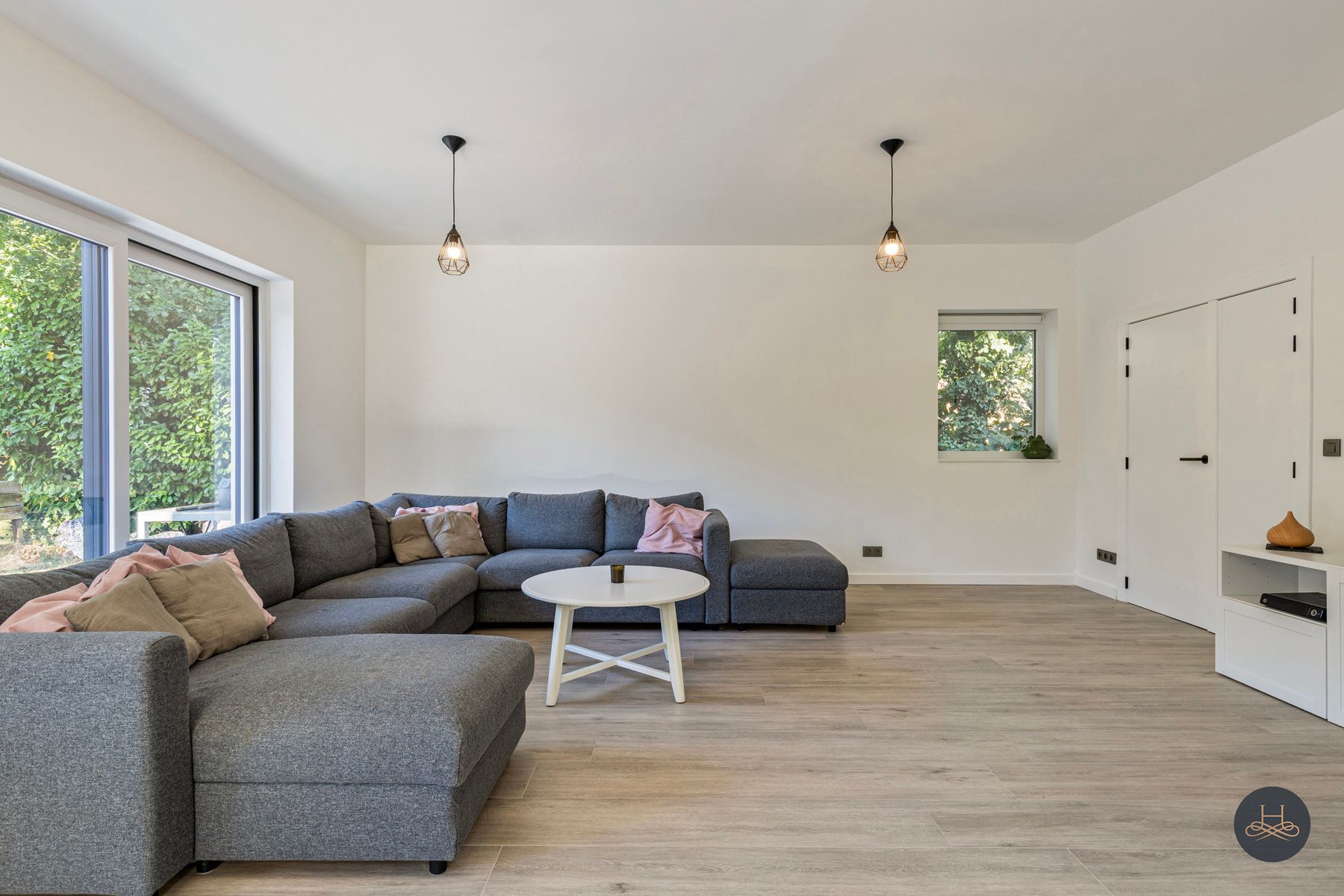 Energiezuinige gerenoveerde villa op een zeer ruim perceel foto 4