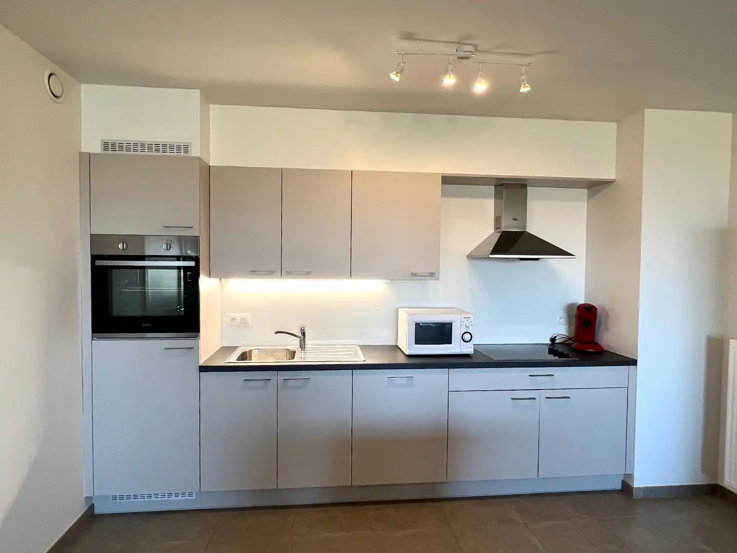 Energiezuinig appartement te huur te Harelbeke! foto 9