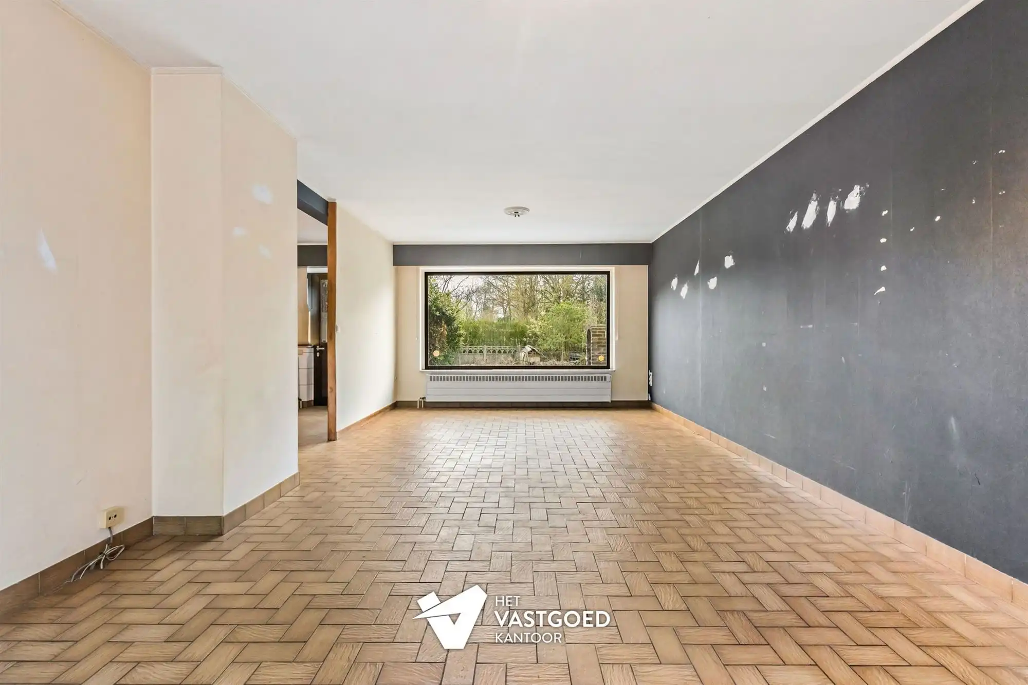 TE RENOVEREN WONING MET 3 SLAAPKAMERS OP CENTRALE LIGGING IN KOERSEL-CENTRUM foto 4