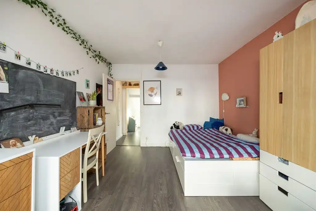Instapklare woning met groene tuin foto 25