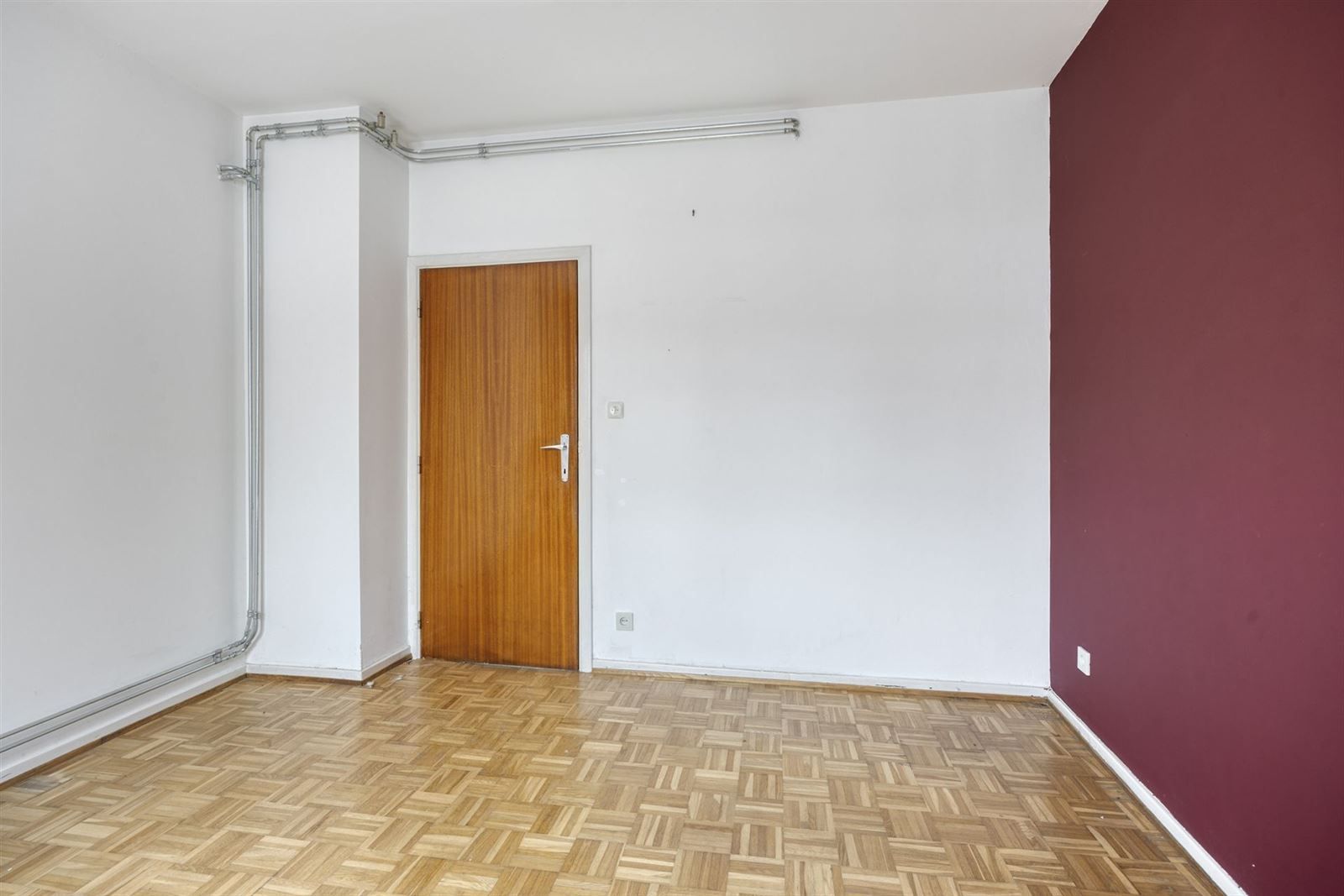 Opbrengstwoning met 2 appartementen en 3 garageboxen foto 14