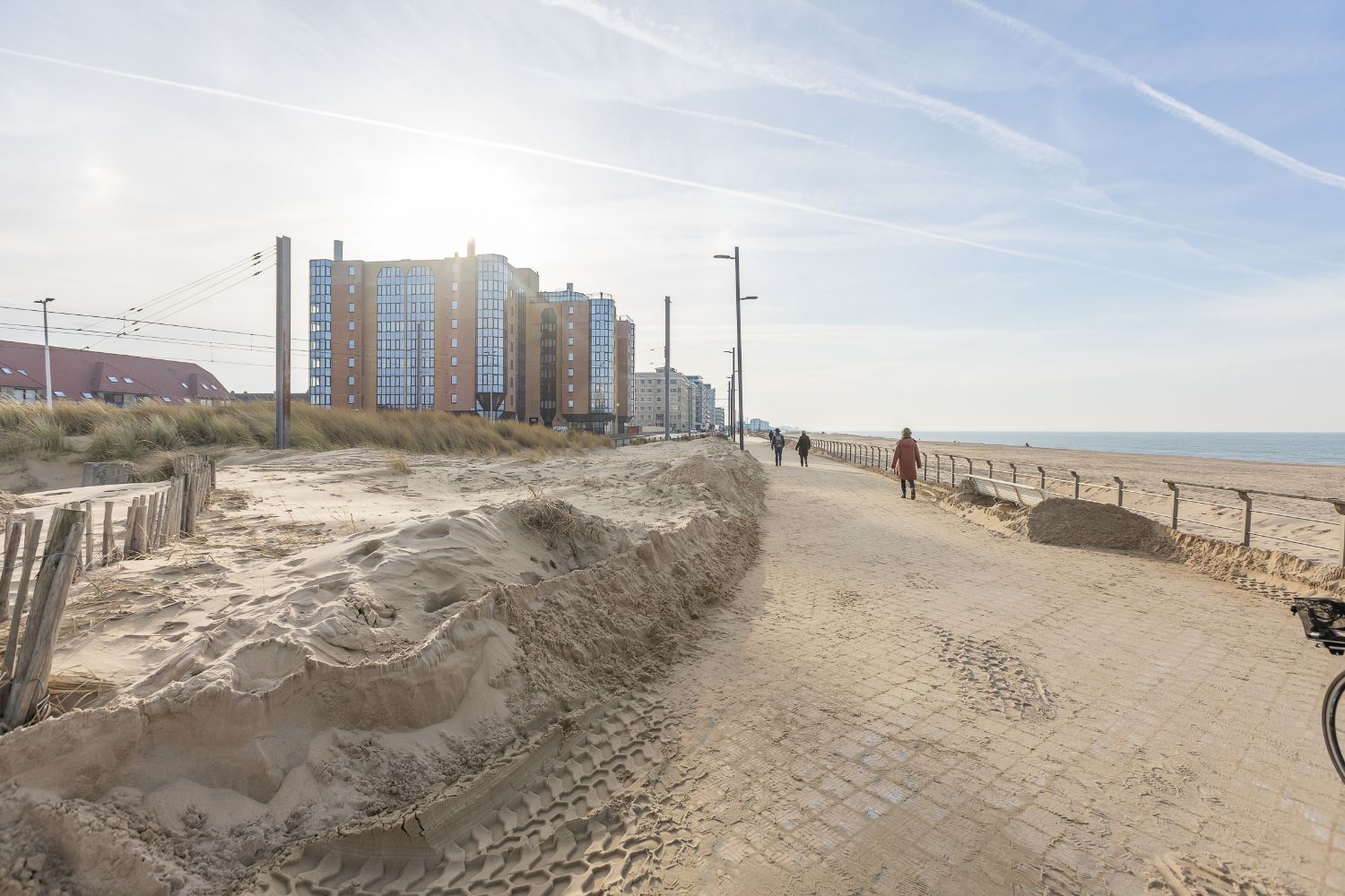 Ruime penthouse met fenomenaal open zicht op de zeedijk van Oostende foto 21