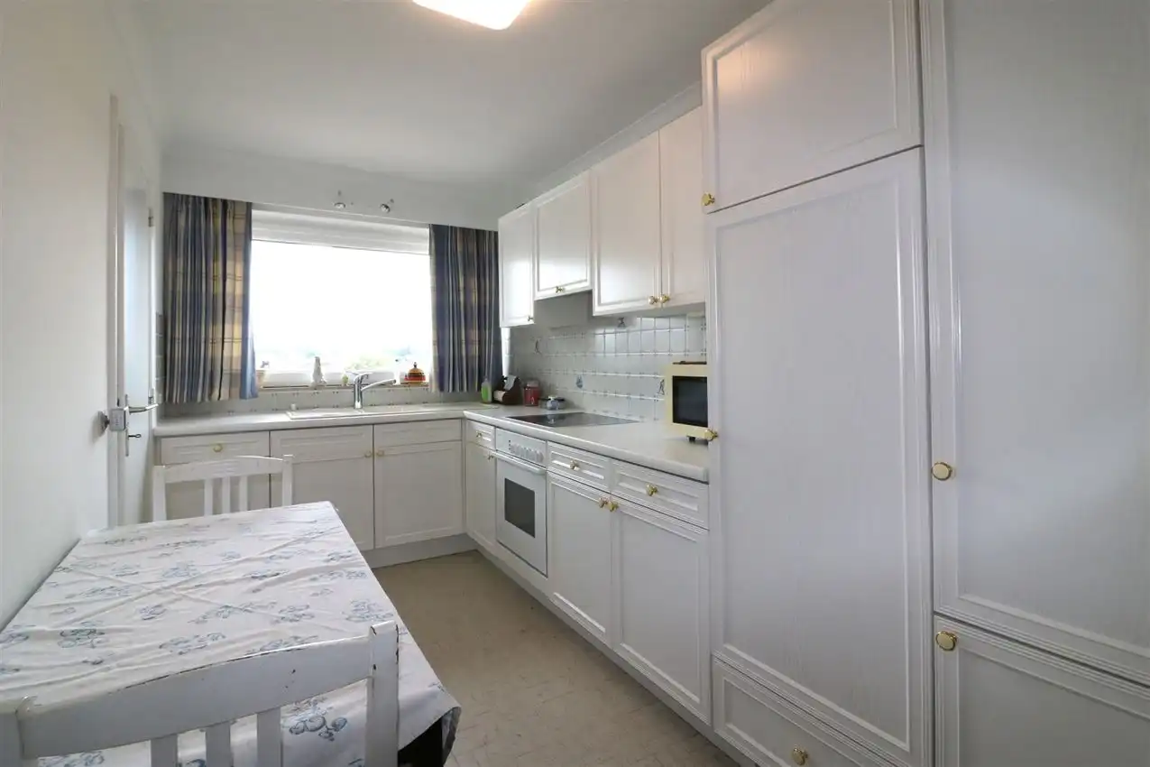 Ruime living, twee grote slpk., zuidterras, in centrum  foto 12