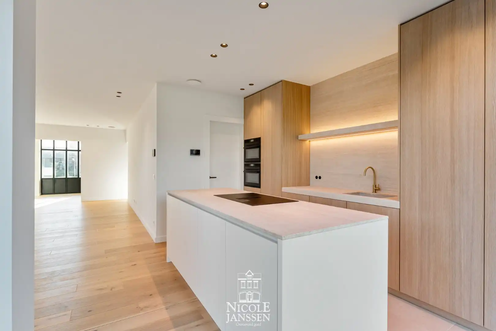 Nieuwbouwwoning van 216m² foto 10