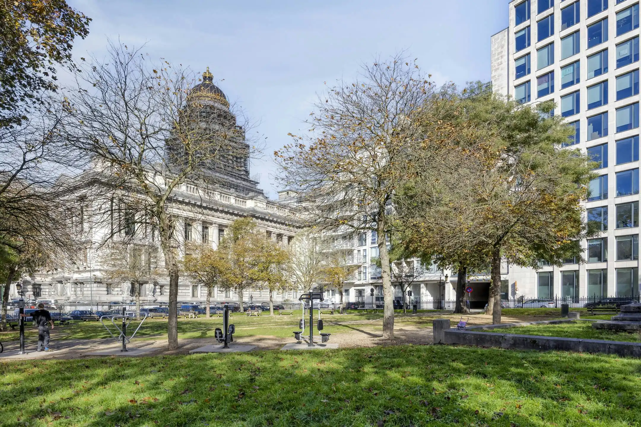 Te koop: lichtrijk 2slpk appt vlakbij Place Poelaert foto 10