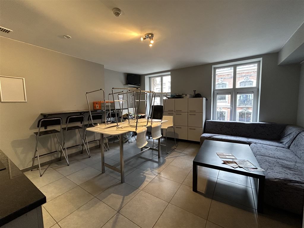 Rustige en lichtrijke studentenkamer op toplocatie  foto 8