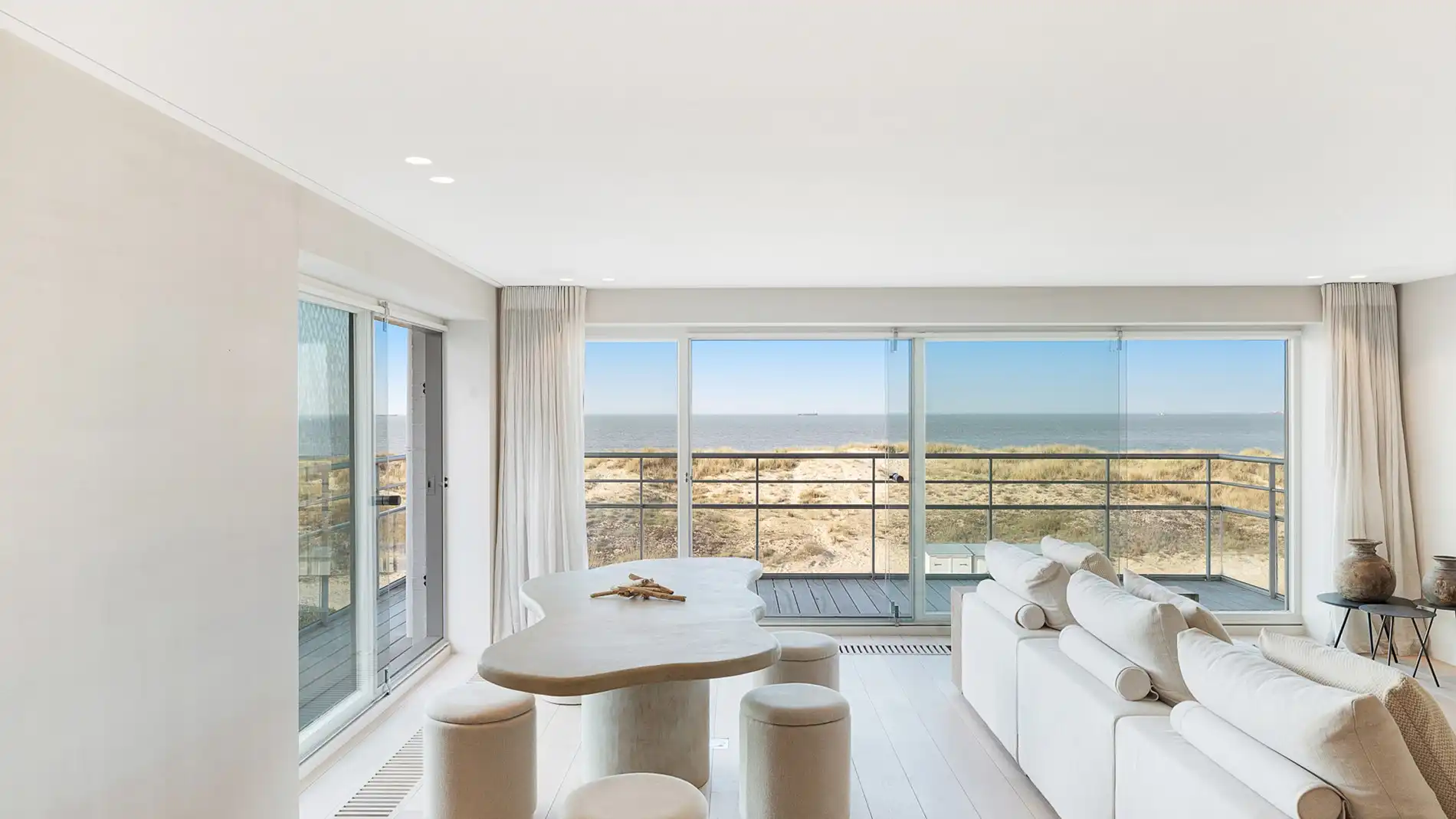 Uitzonderlijk hoekappartement met adembenemend zee-en duinenzicht langs de Wandeldijk in het Zoute foto 9