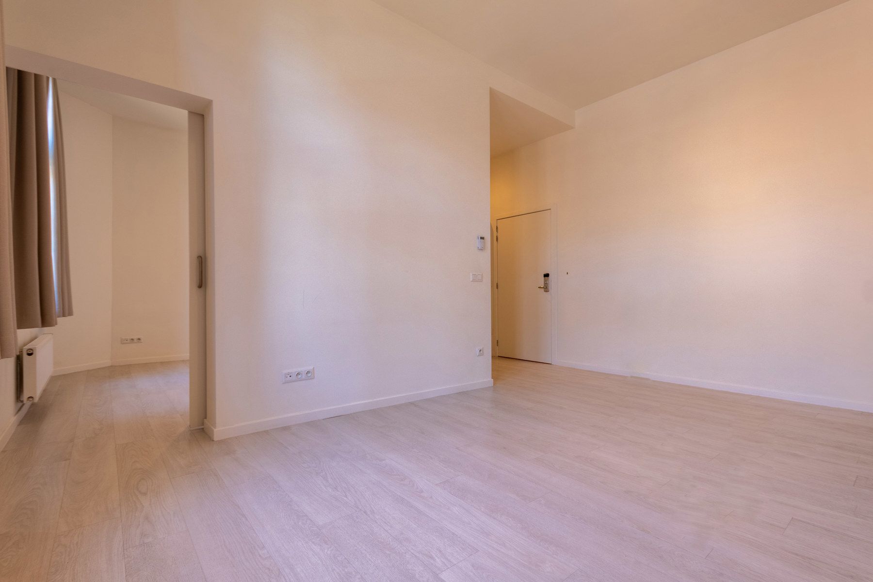 Assistentieflat met kelder in centrum Halle foto 9