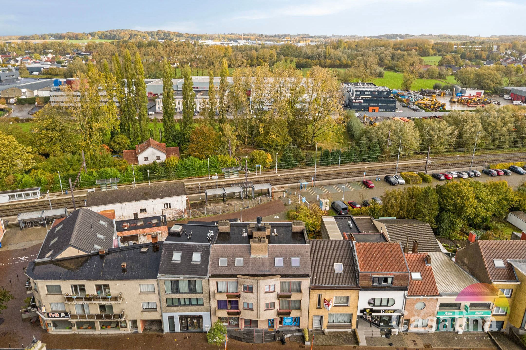 Gemengd gebouw bestaande uit 2 handelsruimtes en 4 woonunits foto 23