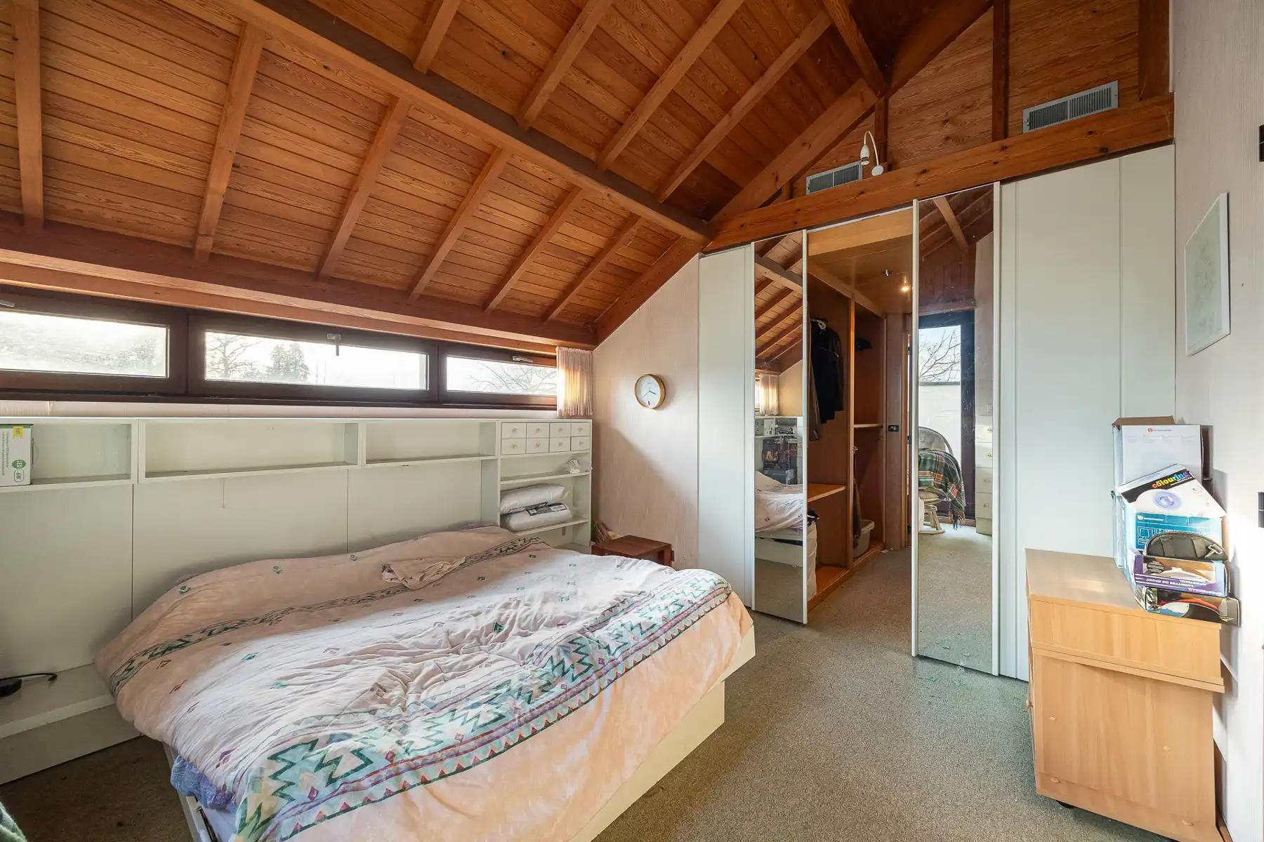 Te renoveren split-level villa met 4 slk + bureel op 1.924m² foto 18