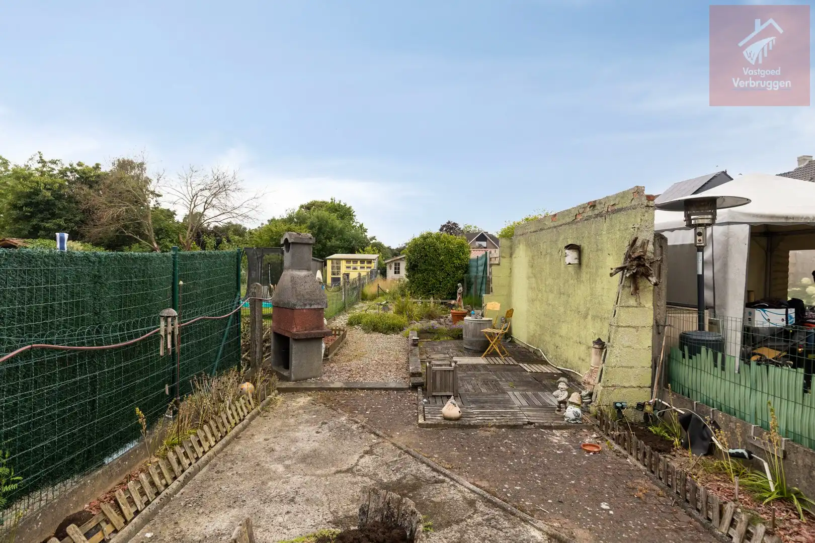 Ruime gezinswoning met 4 slaapkamers en grote tuin foto 14