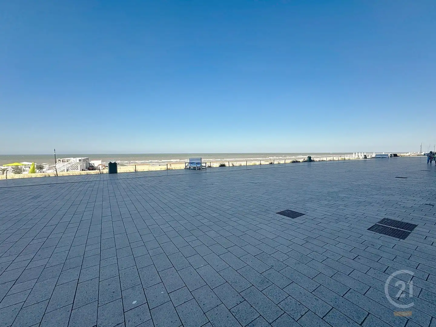 Volledig gerenoveerd gelijkvloers appartement aan de Zeedijk van Westende foto 13