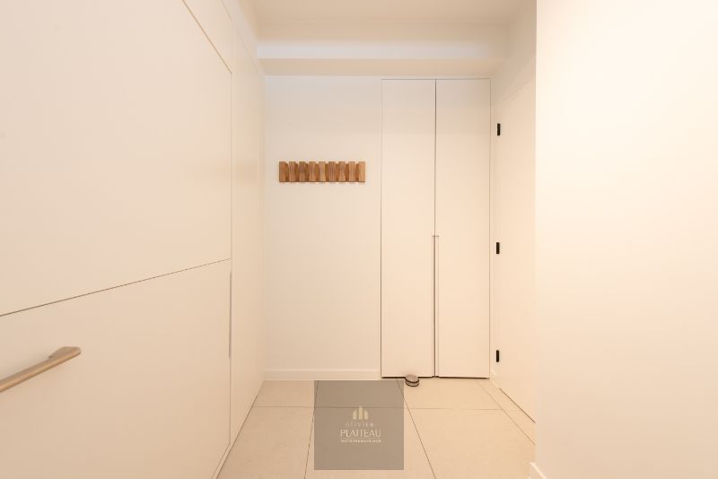 Volledig vernieuwd instapklaar 3 slpk-appartement op de zeedijk. foto 30