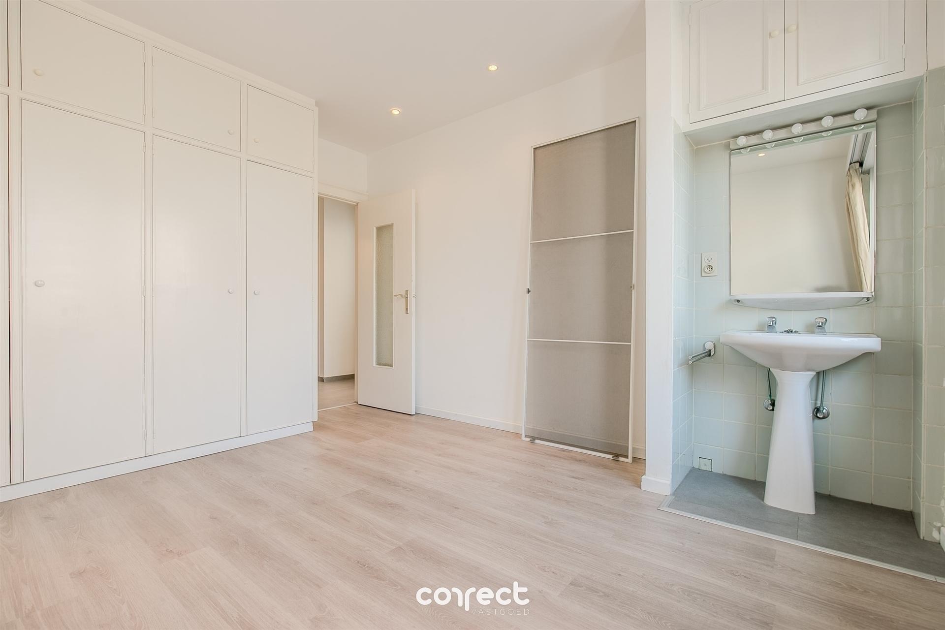 Instapklaar appartement met open zicht.  foto 9