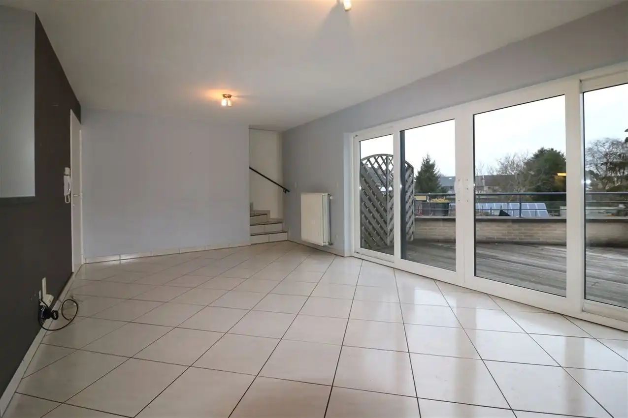 Duplex met 3 slpk., ruim terras en garage nabij station foto 4