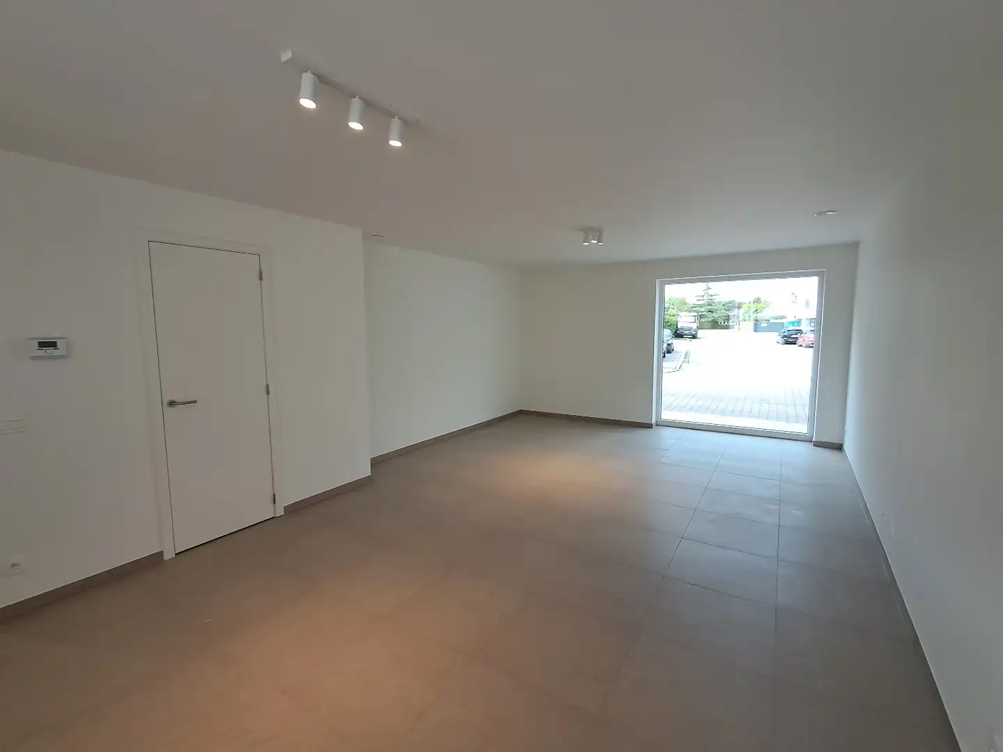 Gelijkvloers appartement met tuin te Sijsele! foto 4