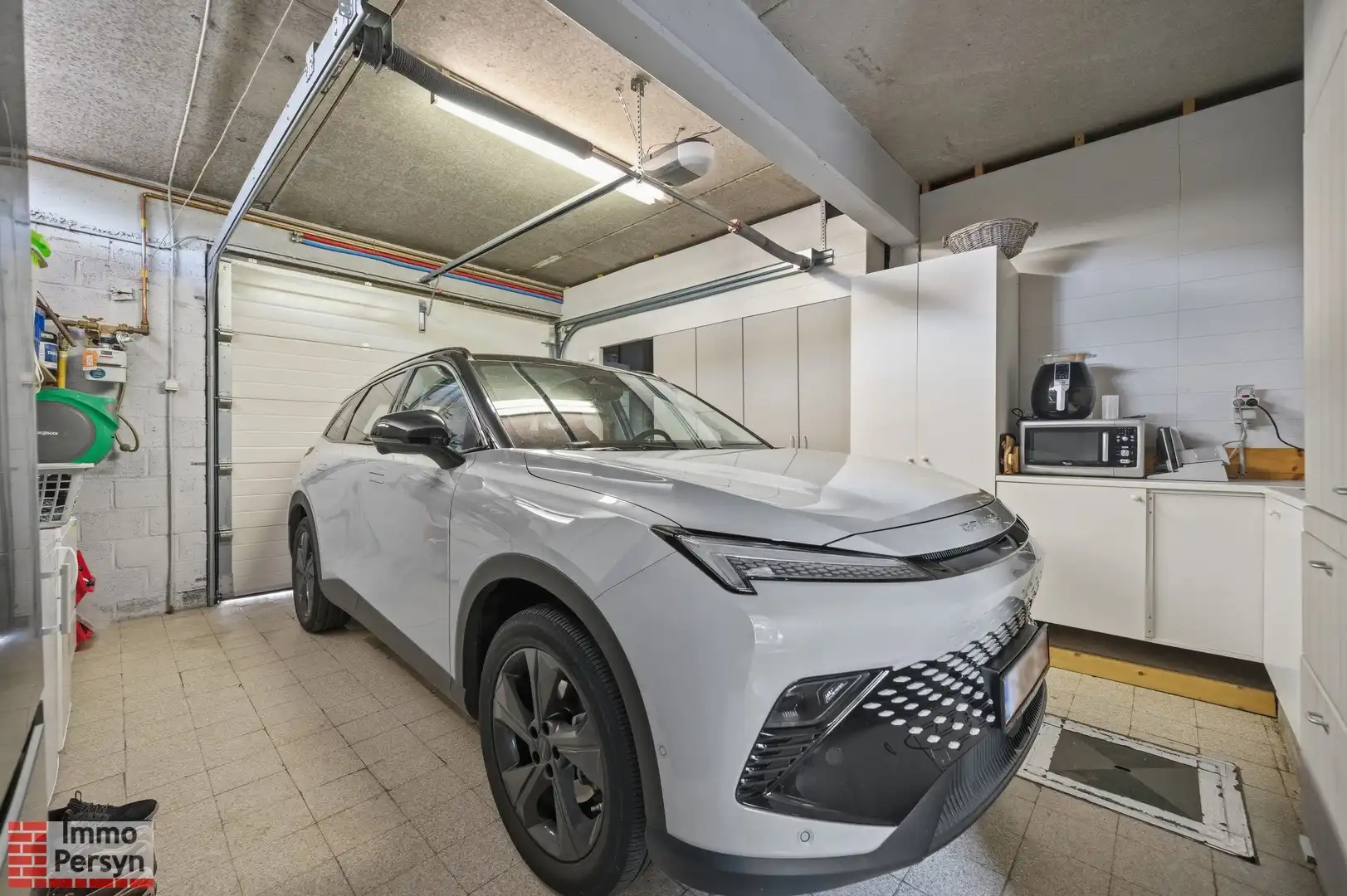 Prachtig gerenoveerde halfopen bebouwing met inpandige garage te Zichem foto 17