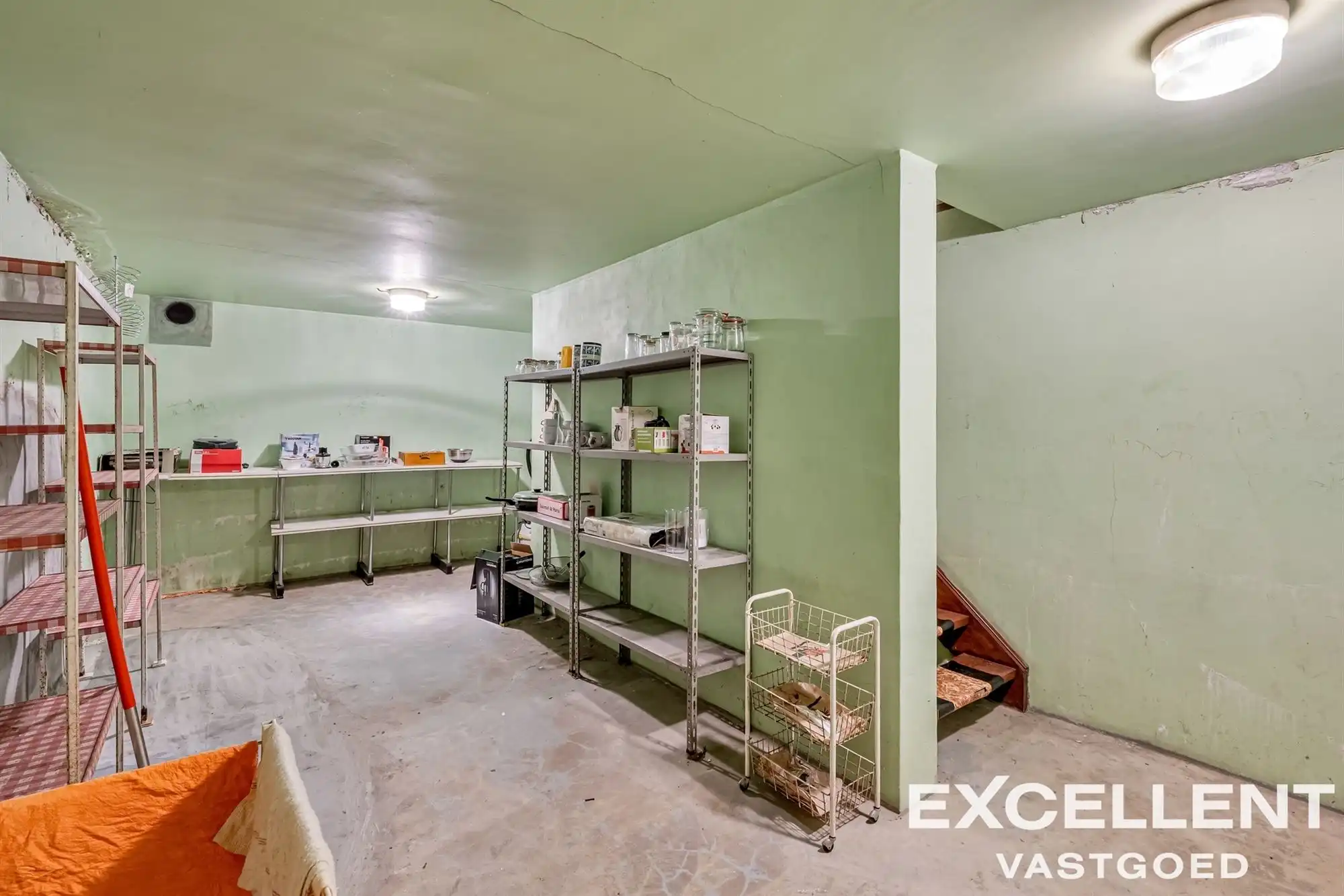 Ruime woning met enorm potentieel te koop in centrum Deinze foto 9