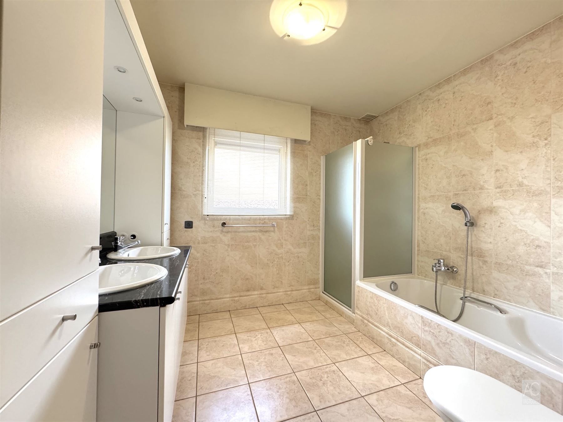 Bungalow met wijds uitzicht over de velden foto 10