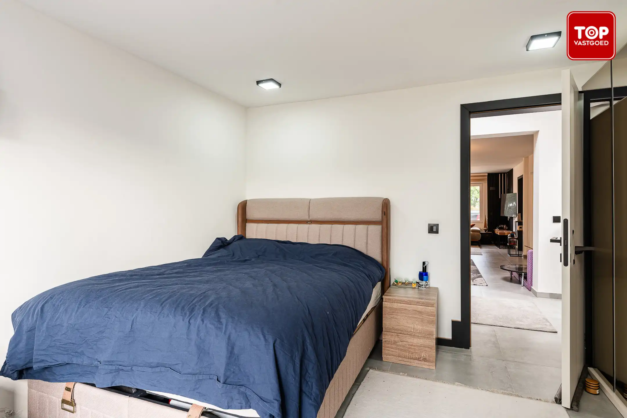 Gerenoveerde open bebouwing met 5 slaapkamers en tuin foto 21