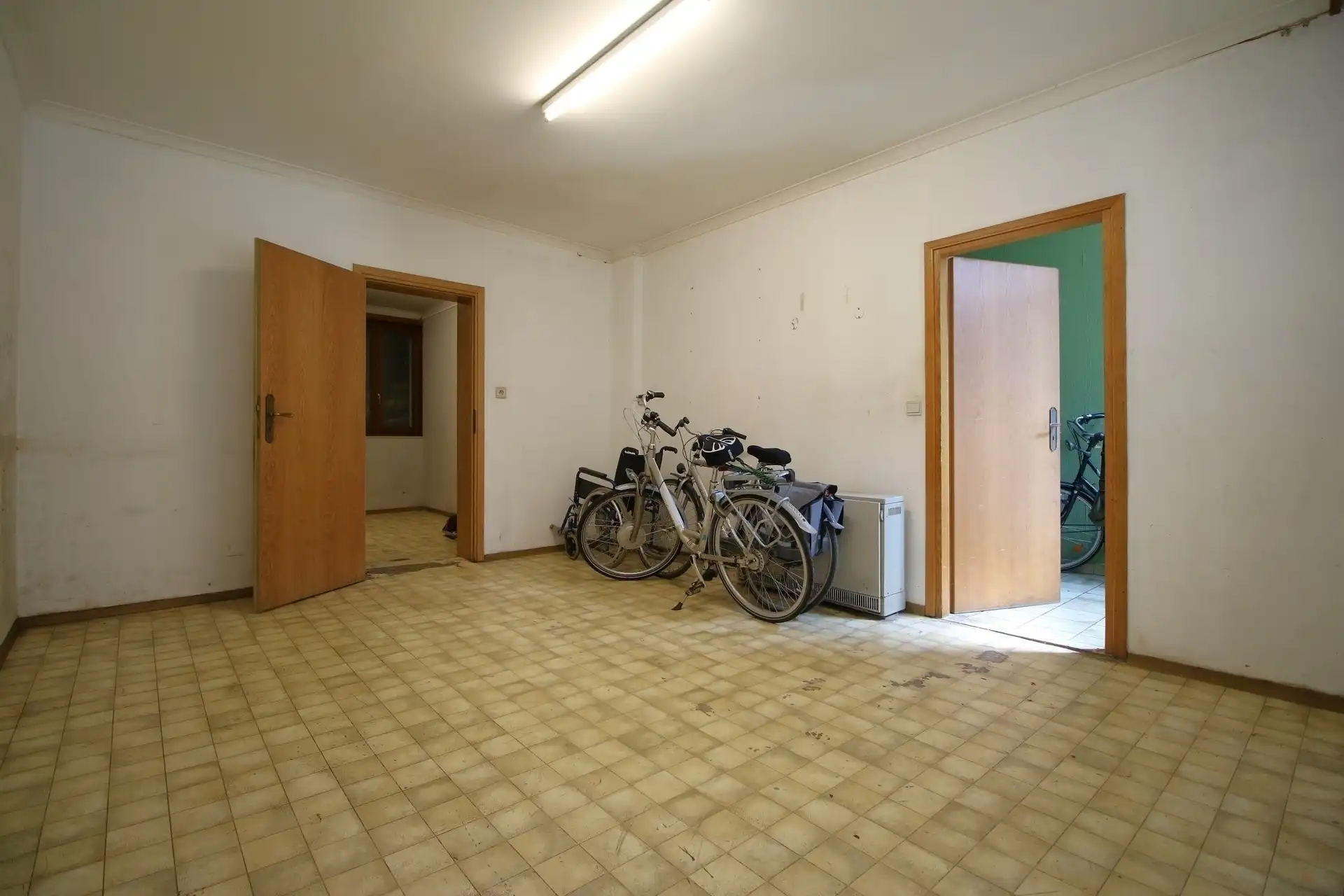 Te renoveren woning in het centrum foto 19