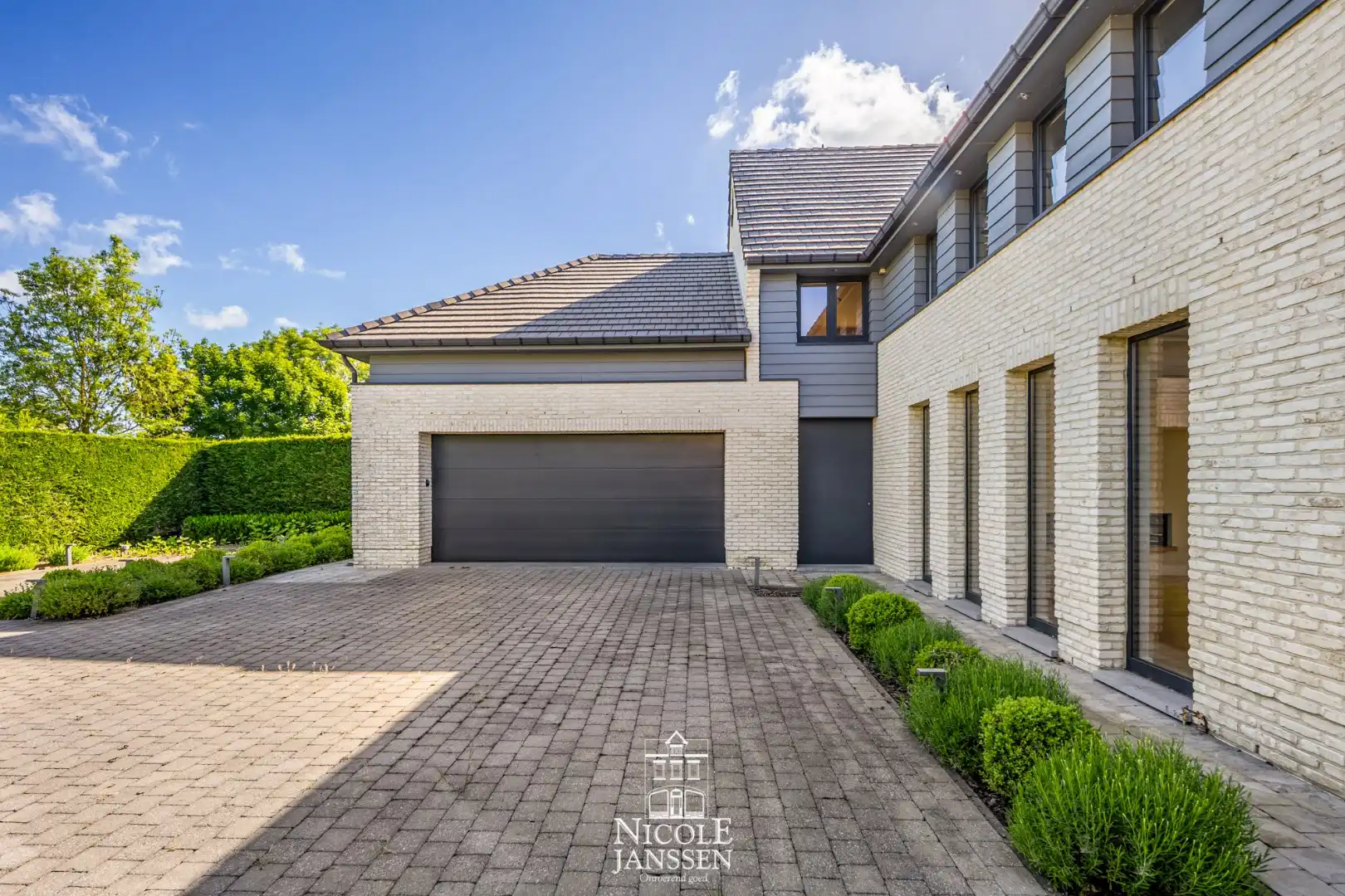 Energiezuinige villa met vijf slaapkamers in een rustige, groene omgeving  foto 2