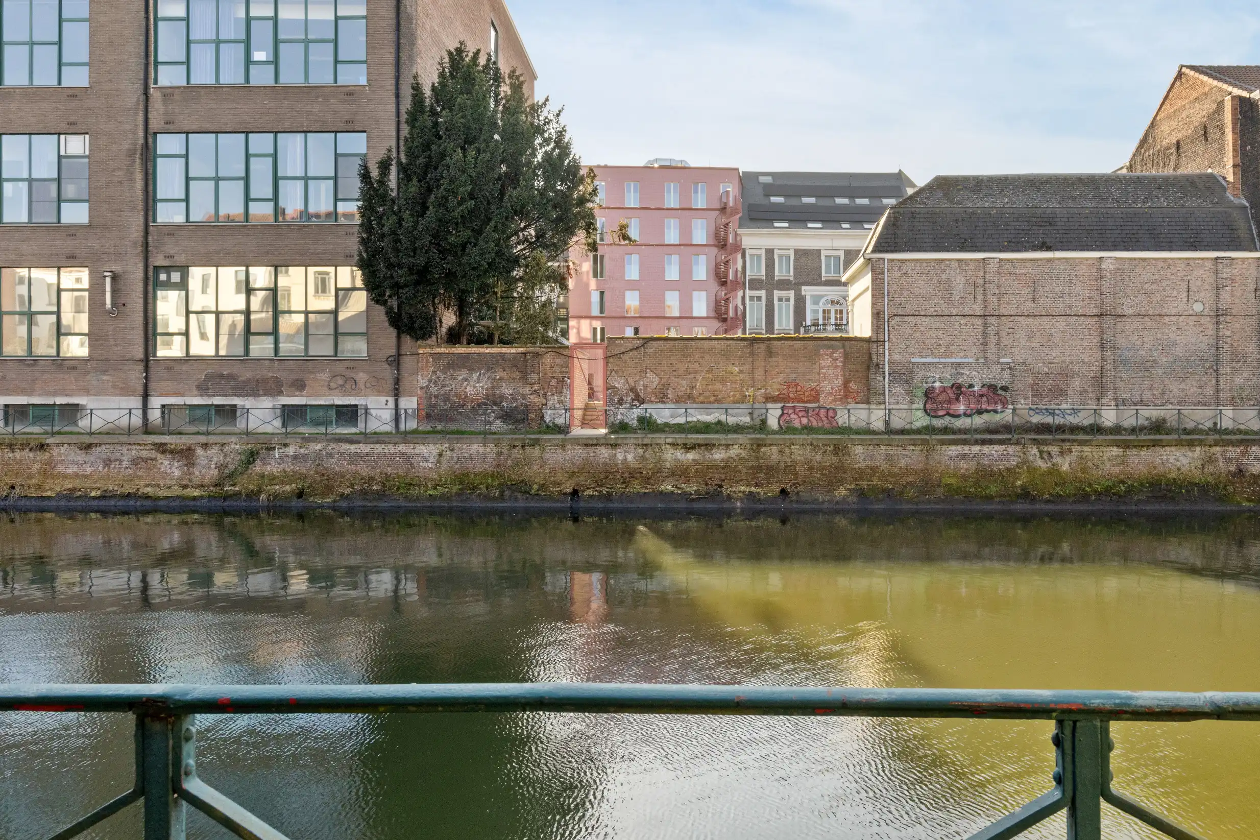 Nieuwe, verhuurde studentenhuisvesting te koop! foto 6