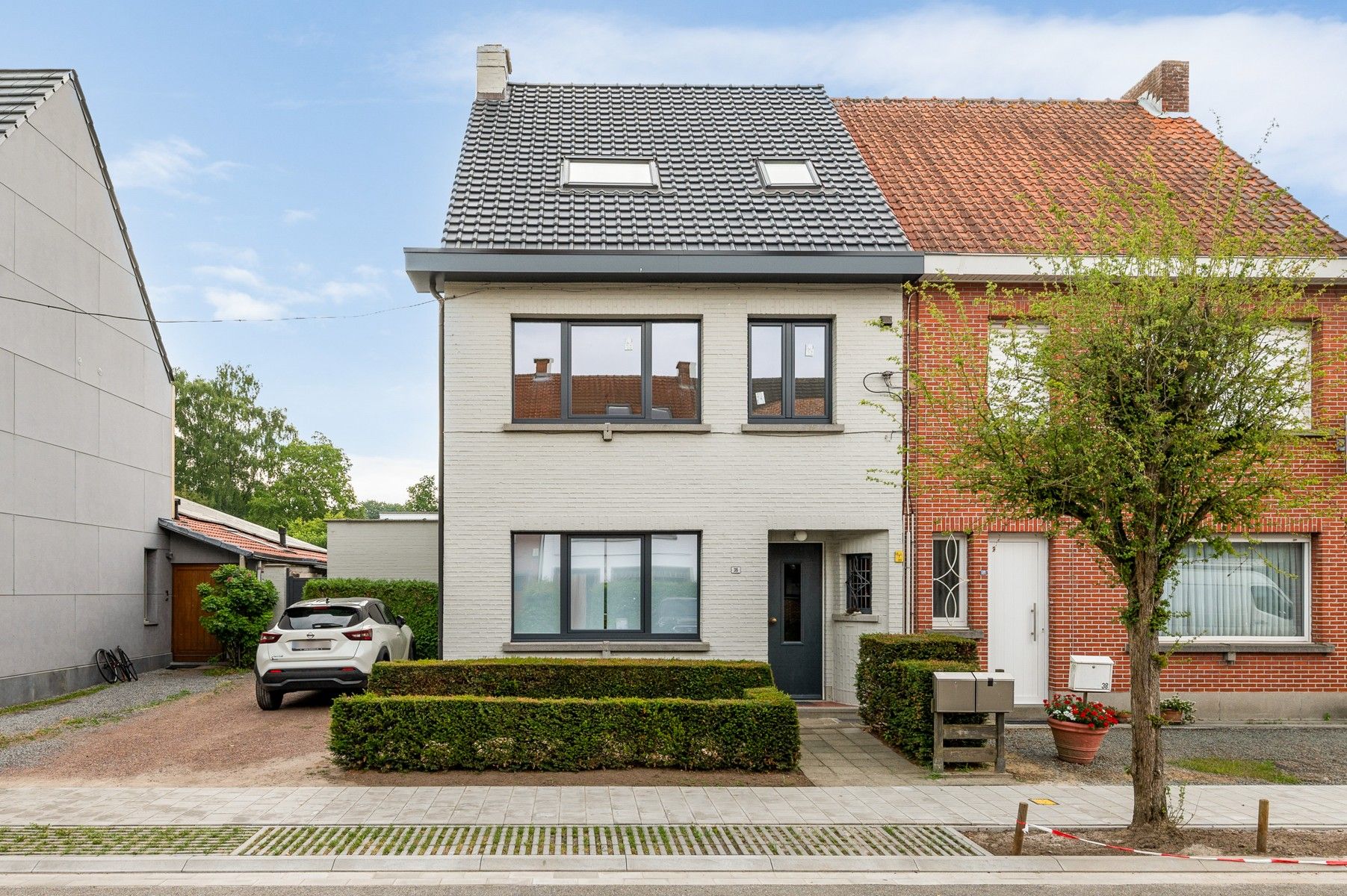 Duplex met tuin in hartje ‘s-Gravenwezel foto 2