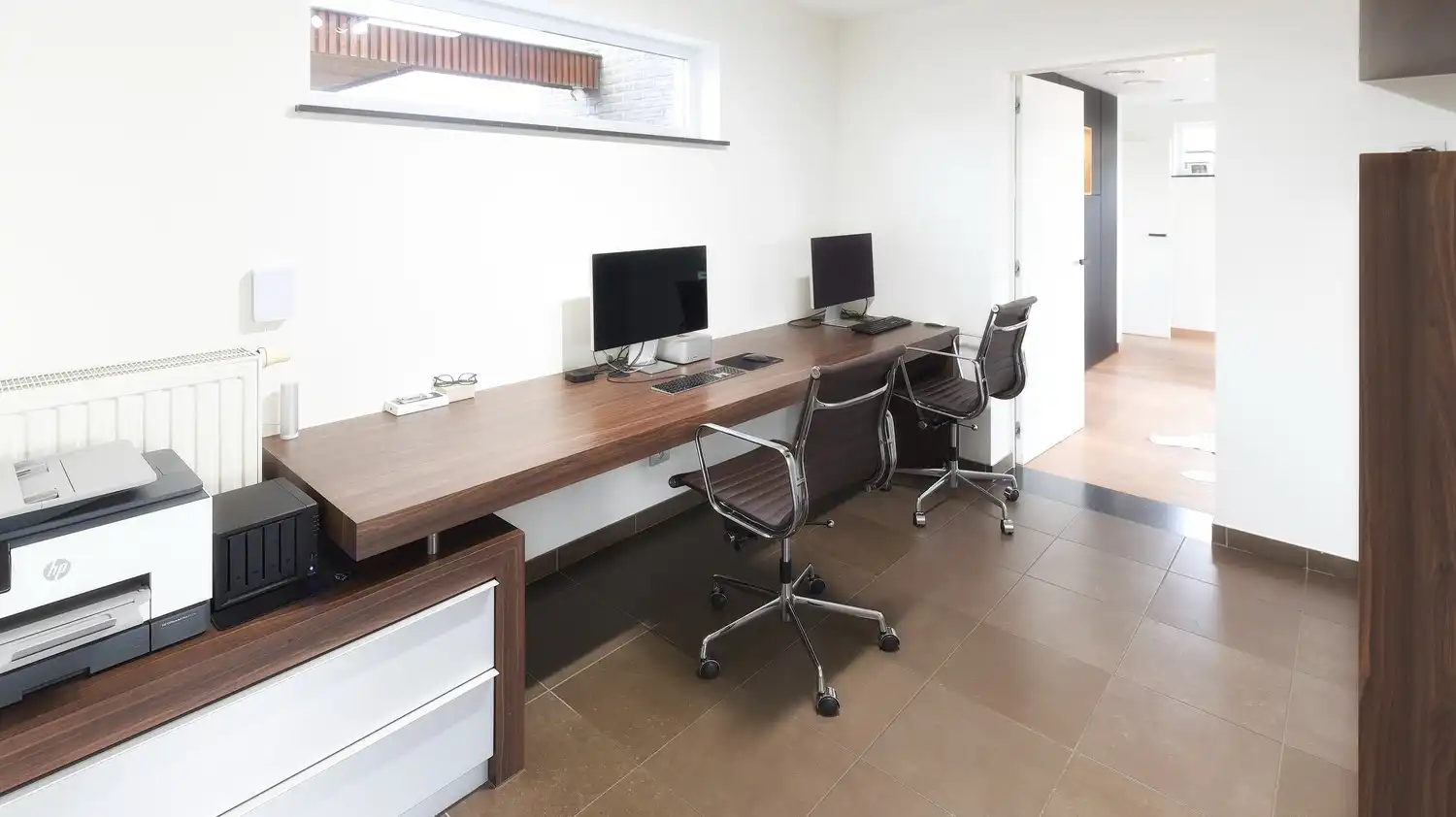 Rustig gelegen instapklare woning met 4 slaapkamers. foto 7