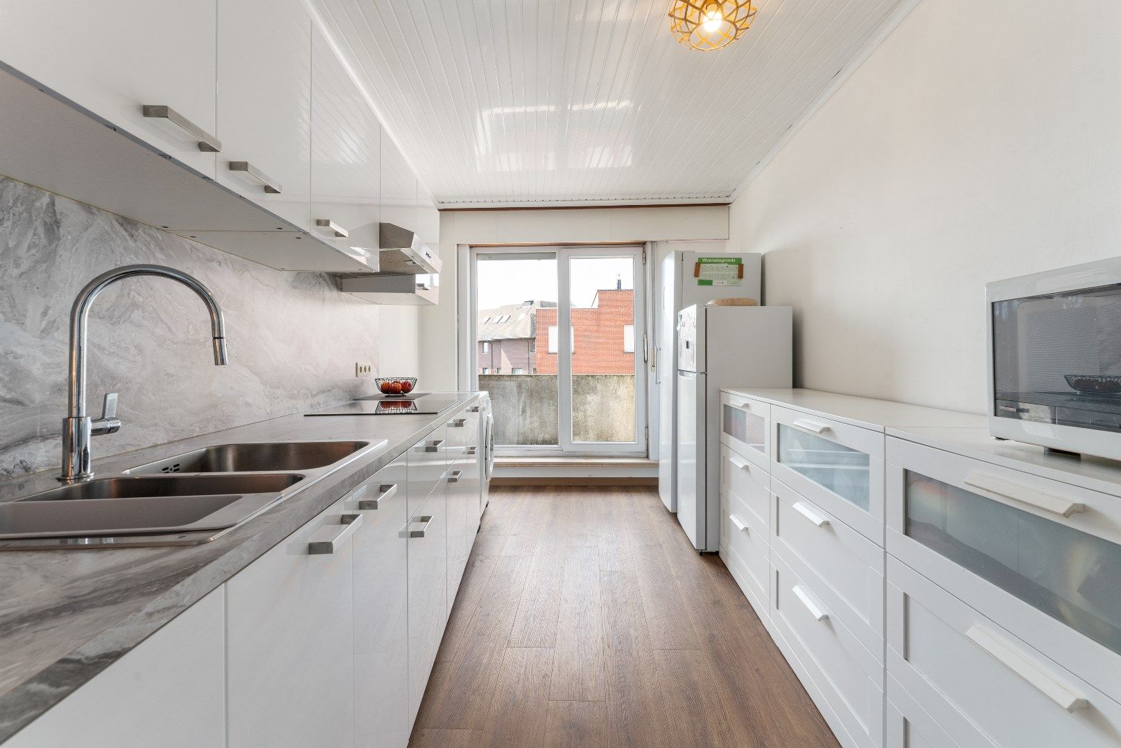 Zeer mooi appartement met 3 slaapkamers in centrum Roeselare foto 8