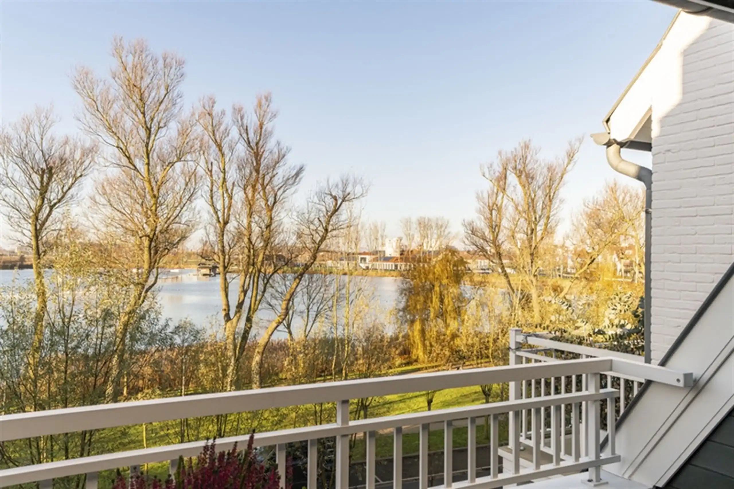 Bijzonder charmerend appartement in het hart van Duinenwater foto {{pictureIndex}}