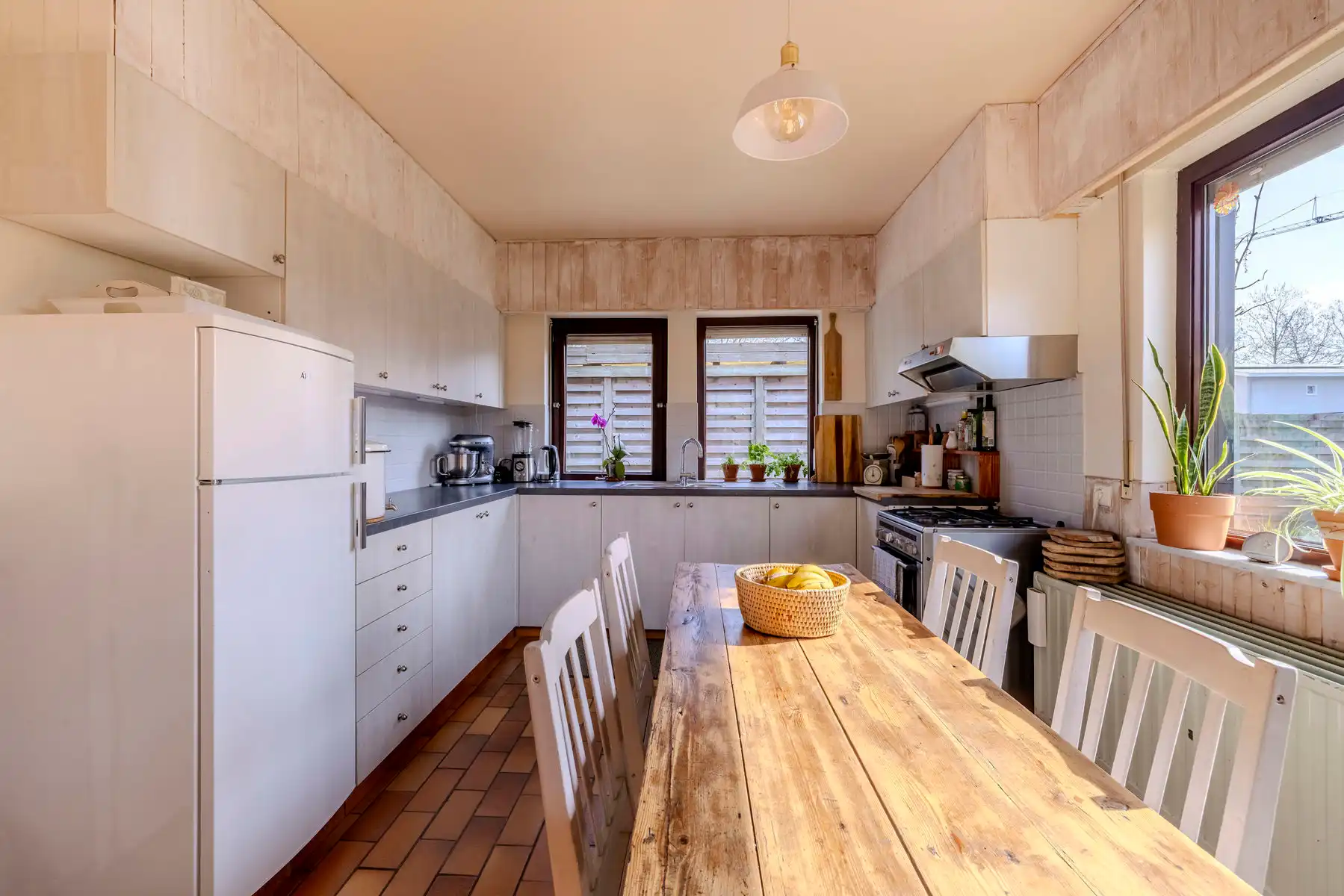 Laagbouwwoning met 2/3slpk, tuin en garage foto 11