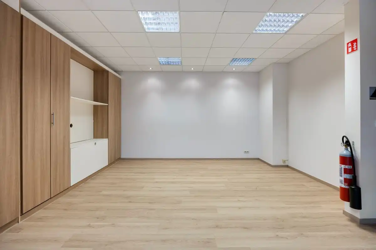 Kantoren te huur in het industriepark te Haasrode/Heverlee met parking - opp. 626 m² (totaal)  foto 9