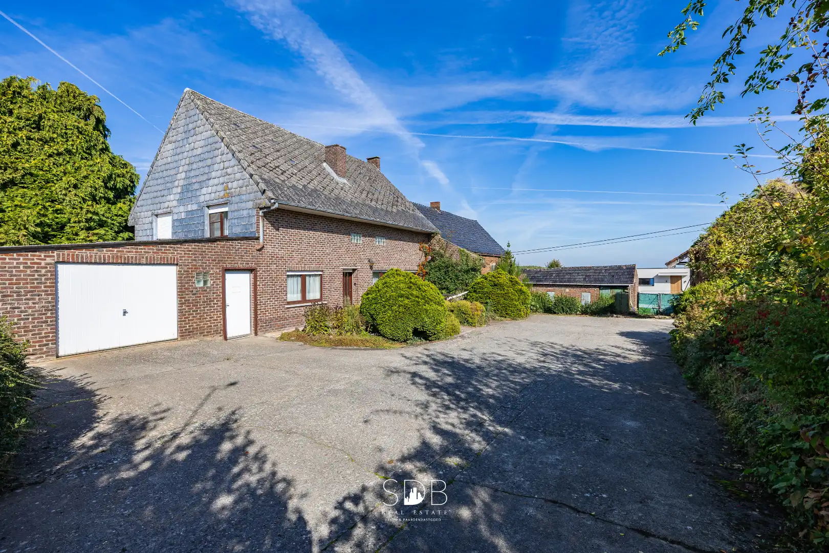 Landelijke hoeve met bijgebouwen en aanpalende graslanden op 14.677m²  foto 19