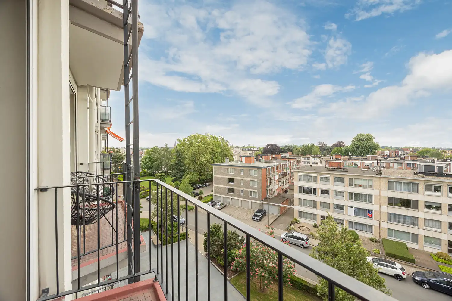 Ruim hoekappartement (3 SLK + terras) met enorm potentieel en groen zicht aan het Rivierenhof te Deurne-Zuid foto 20