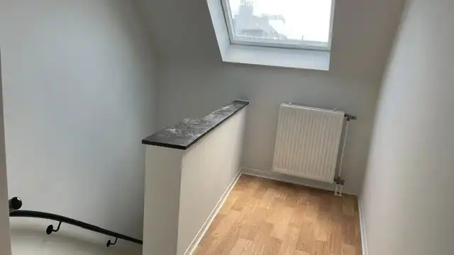 Ruim gerenoveerd appartement met 3 slaapkamers in half open bebouwing te Lier, duplex, 140m², 1 badkamer, gerenoveerd in 2026 foto 15