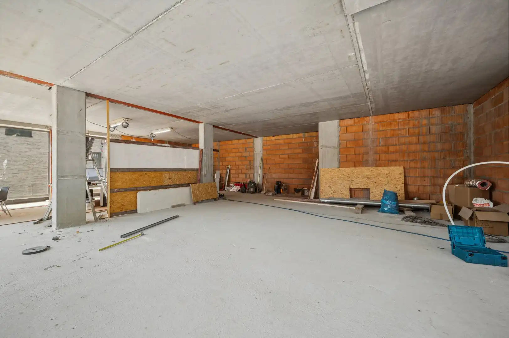 Casco hoekpand geschikt voor handel - praktijk - kantoor - ... foto 6