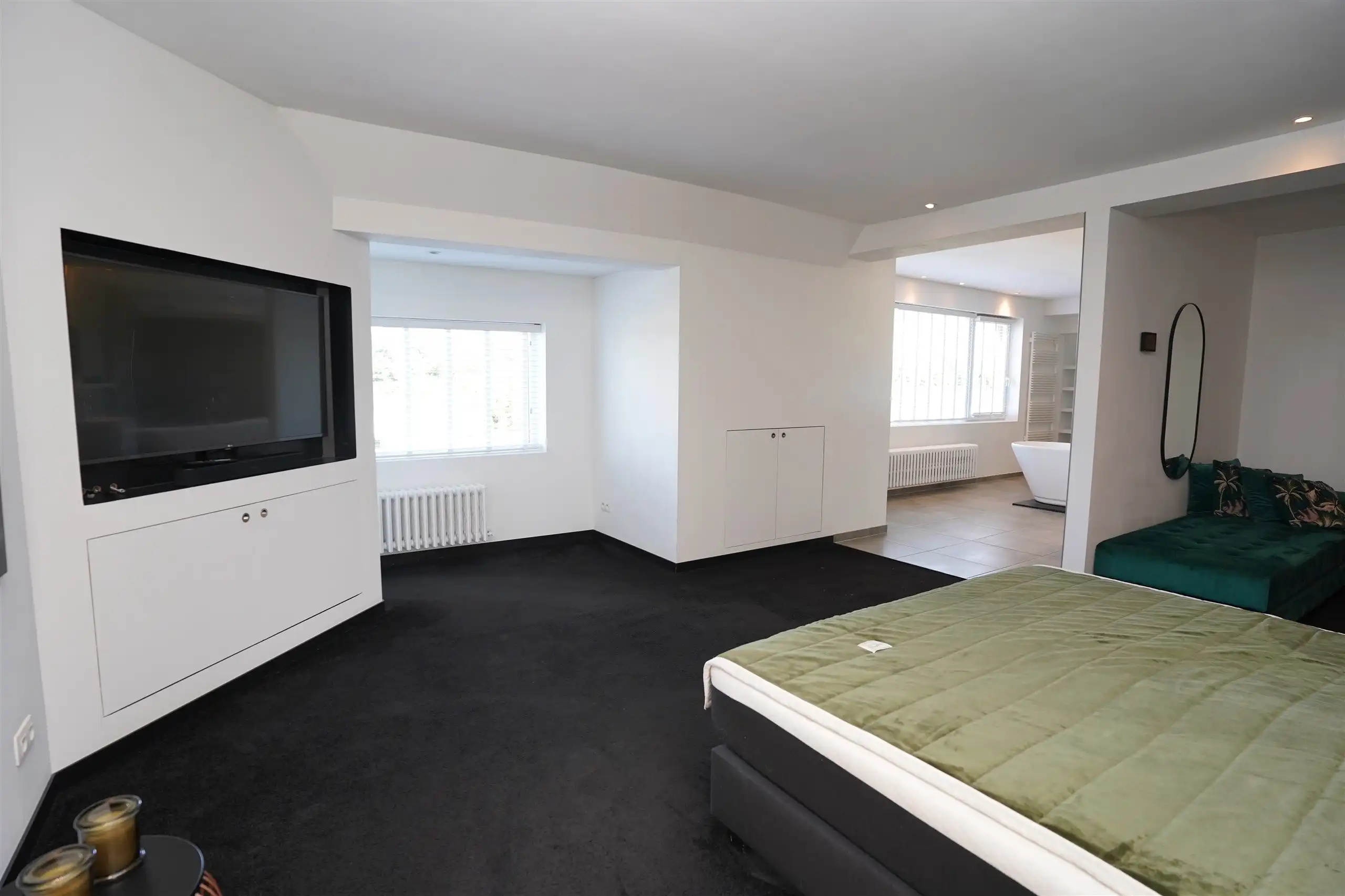 Grote gezinseigendom met 5 SLPK - BUREEL - ZWEMBAD! foto 25